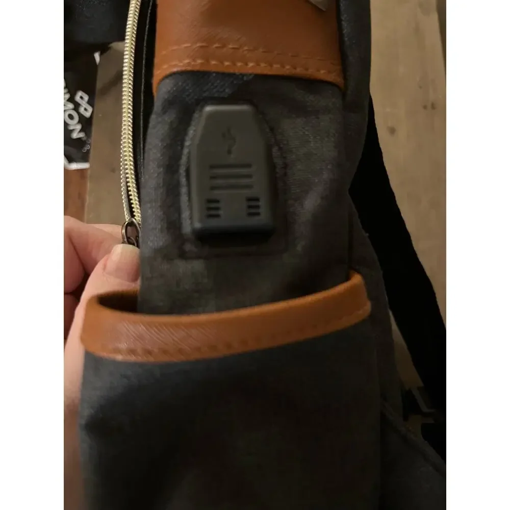 Mencio Laptop Bag Backpack like new‎